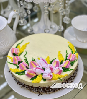 Торт № 1047 Сырная фантазия декор цветы из крема